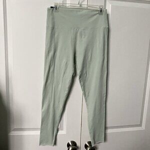 TNA CHILL Atmosphere Ankle Leggings Womens L NWT Green Yoga Running